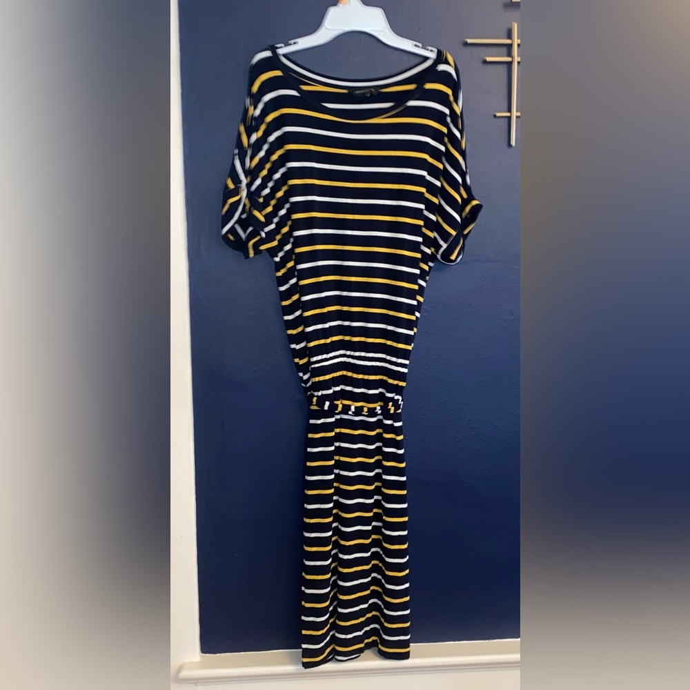 Banana Republic SZ Medium - Picture 1 of 3
